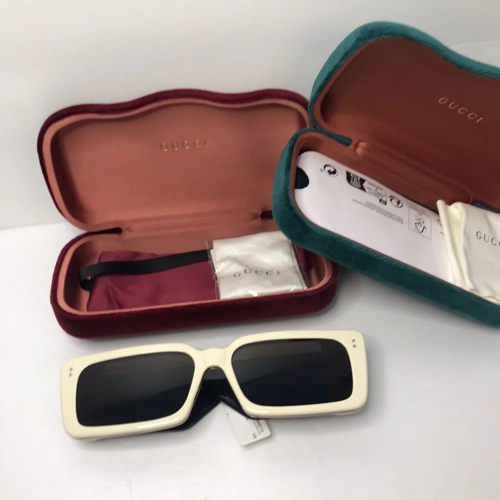 New - 💯 Original GUCCI Rectangular Flap GG0543S Sunglasses seen on Rihanna